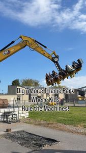 Instagram post by @seth_and_sofia