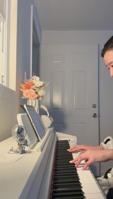 Instagram post by @baiecorrine