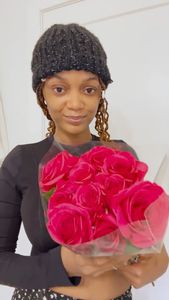 Instagram post by @queency.carla