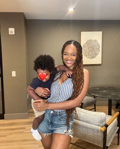 Instagram post by @queency.carla