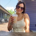 @itsashlieelizabeth Instagram Profile