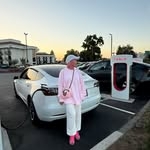 @momhackalina Instagram Profile