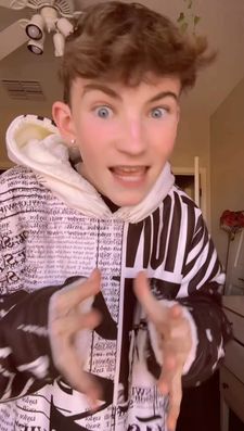 Instagram post by @hudsonconboy15