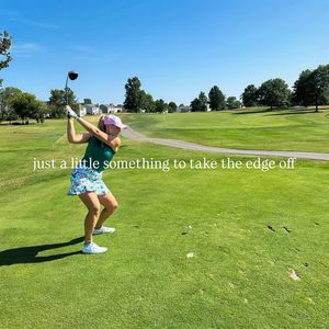 Instagram post by @caitlincaingolf