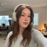 @strawbanni Instagram Profile