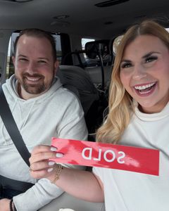 Instagram post by @katievining