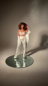 Instagram post by @phlportraitjunkie