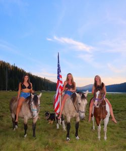 Instagram post by @misskienna