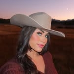 @misskienna Instagram Profile