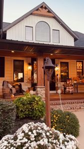 Instagram post by @sugarpiefarmhouse