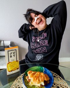 Instagram post by @honeyimgouda