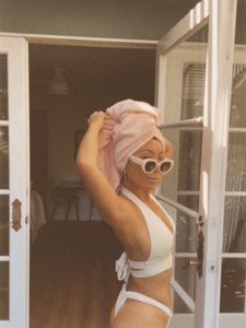 Instagram post by @sarahandthesunn