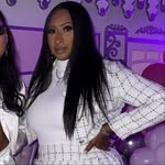 @_maia Instagram Profile