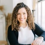 @carlycloses Instagram Profile