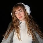 @alexapilling Instagram Profile