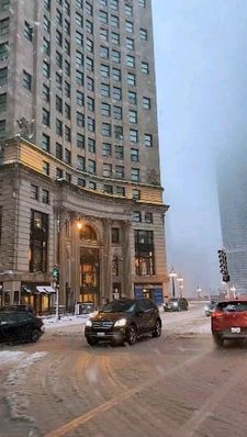 Instagram post by @visit.chicago7