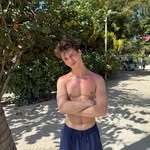 @andrewgiurbino Instagram Profile