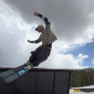 Instagram post by @eggxit