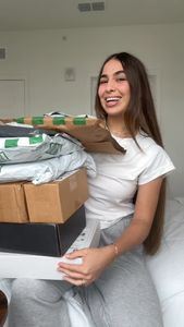 Instagram post by @00anita_rod