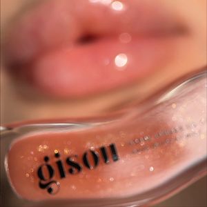 Instagram post by @iana.ugc