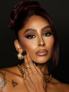 Instagram post by @makeup.byalondra