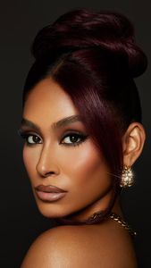 Instagram post by @makeup.byalondra