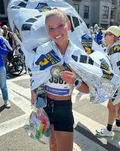 Instagram post by @fitbymakayla