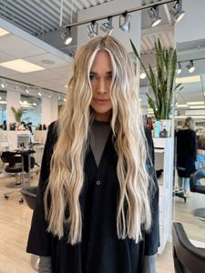 Instagram post by @kelseyevankohair