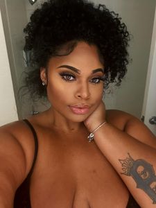 Instagram post by @iamivyliv