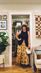 Instagram post by @midsizekimberlyanne