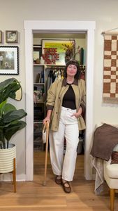 Instagram post by @midsizekimberlyanne