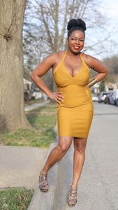 Instagram post by @theelisanicole