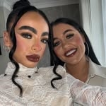 @lauraandkhlo Instagram Profile