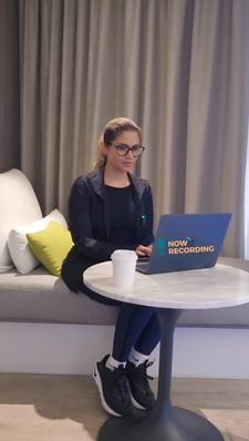 Instagram post by @hellitalk