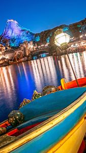 Instagram post by @adultsindisney