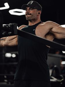 Instagram post by @cheflogant