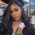 @nianniyanay Instagram Profile