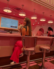 Instagram post by @mimi