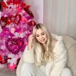 @johanaflo Instagram Profile