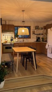 Instagram post by @thefenimores