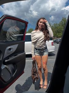 Instagram post by @briyitvalencia