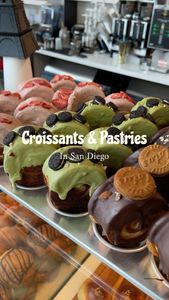 Instagram post by @aznomnoms