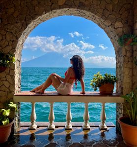 Instagram post by @elsewherewithcarmen