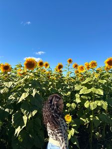 Instagram post by @elsewherewithcarmen