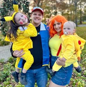 Instagram post by @laurenzside