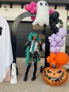 Instagram post by @ravenelyse