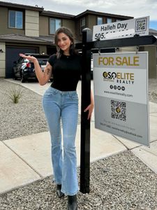 Instagram post by @hallzayy