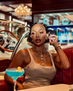 Instagram post by @_crownedk