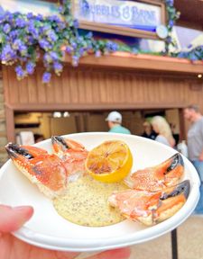 Instagram post by @disneyfoodandwine