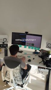 Instagram post by @elliotchoy